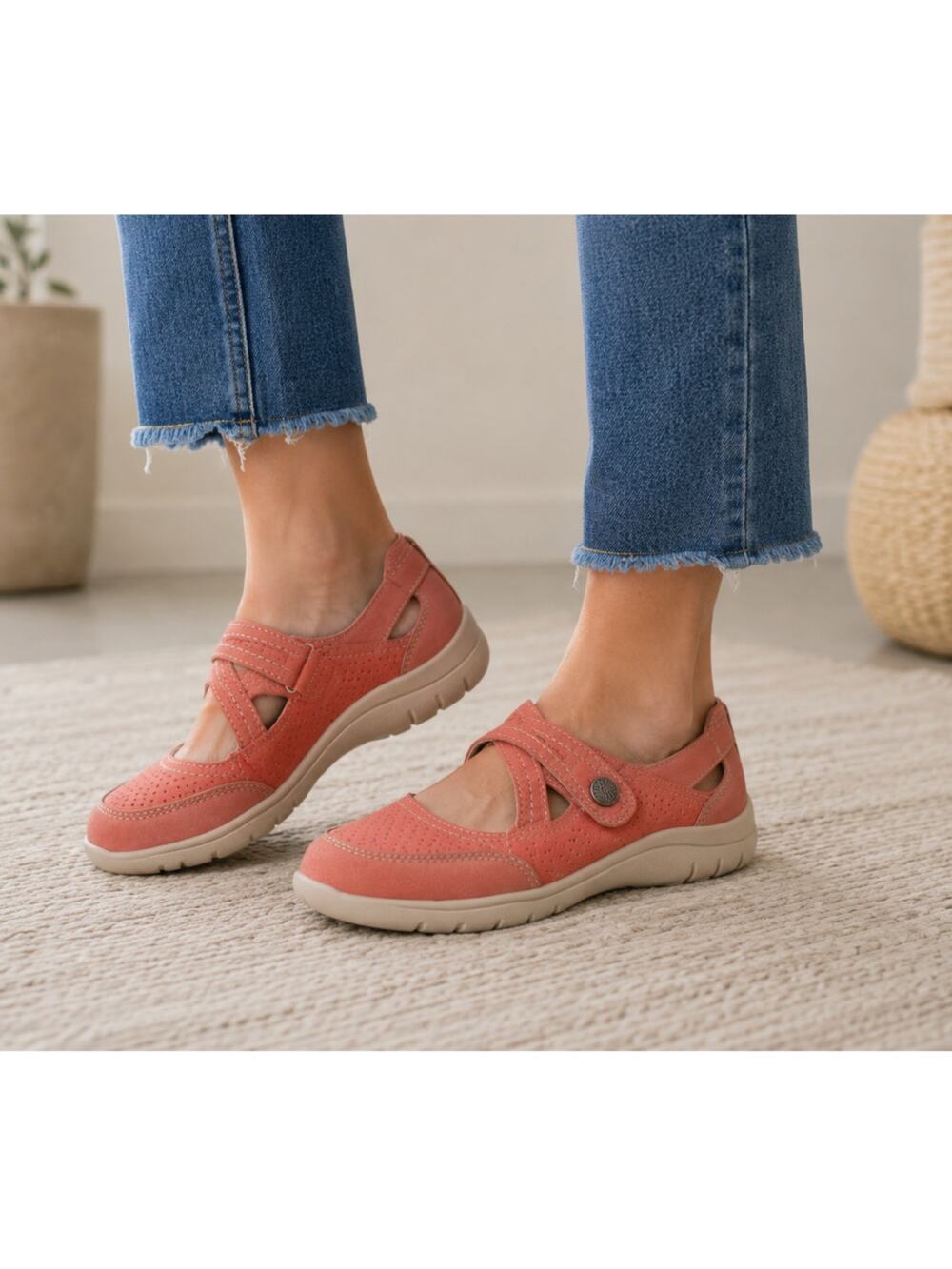Earth Origins Red Maryjane Shoes size 8M